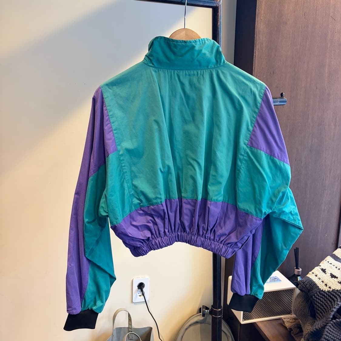 15623 - 나이키 크롭 바람막이 자켓 상품이미지4