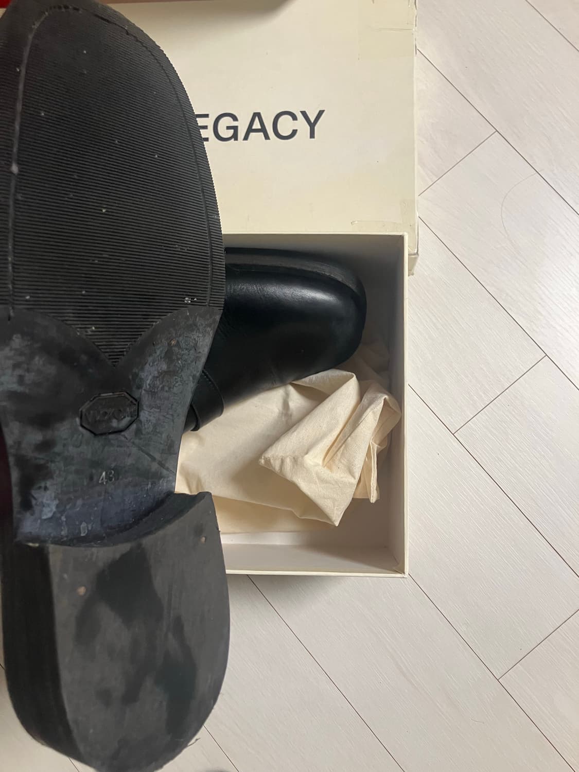 아워레가시 카미온 뮬 블랙 43 상품이미지2