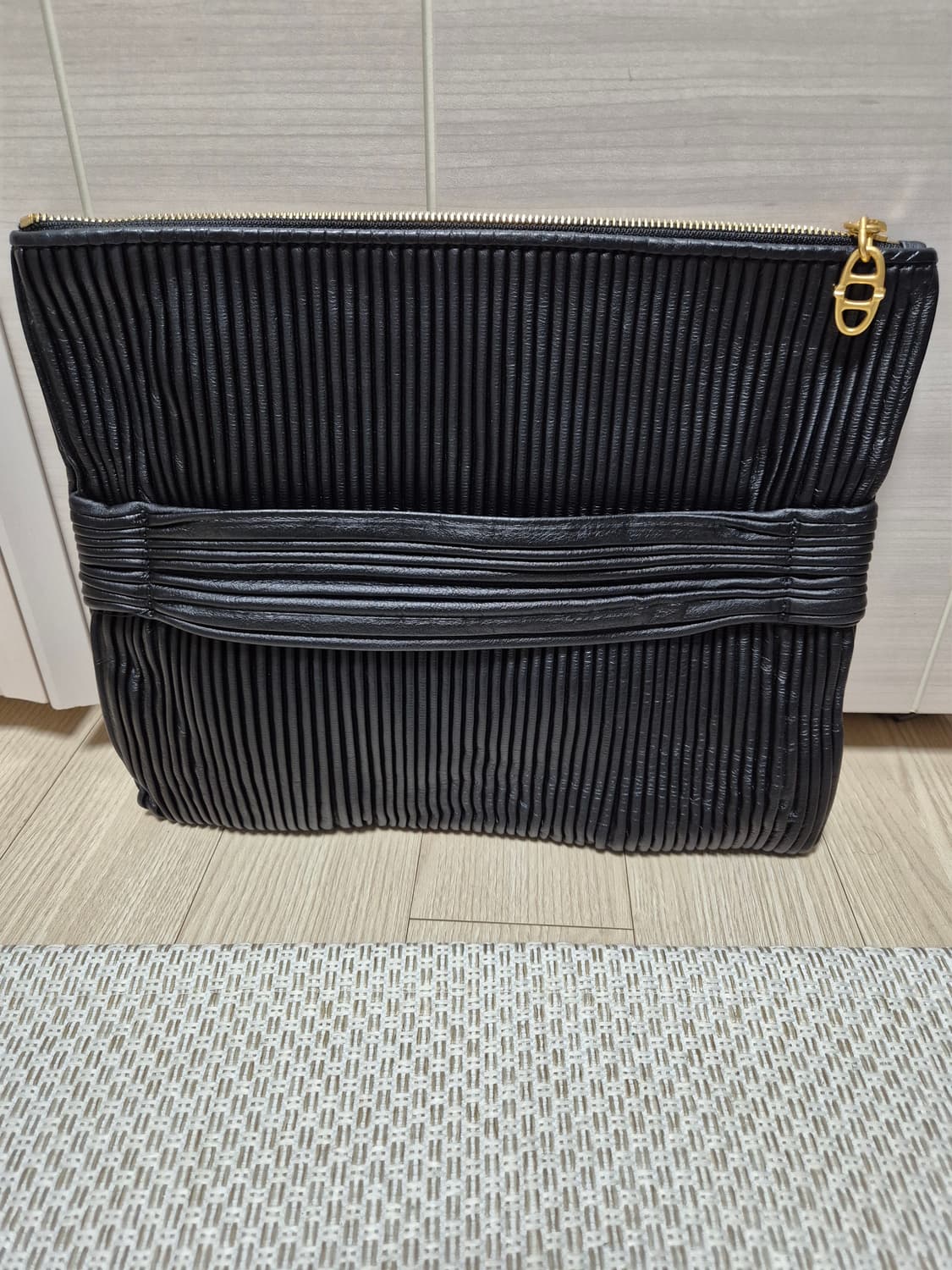 아떼 바네사브루노 클러치백 양가죽 리얼클러치 상품이미지1