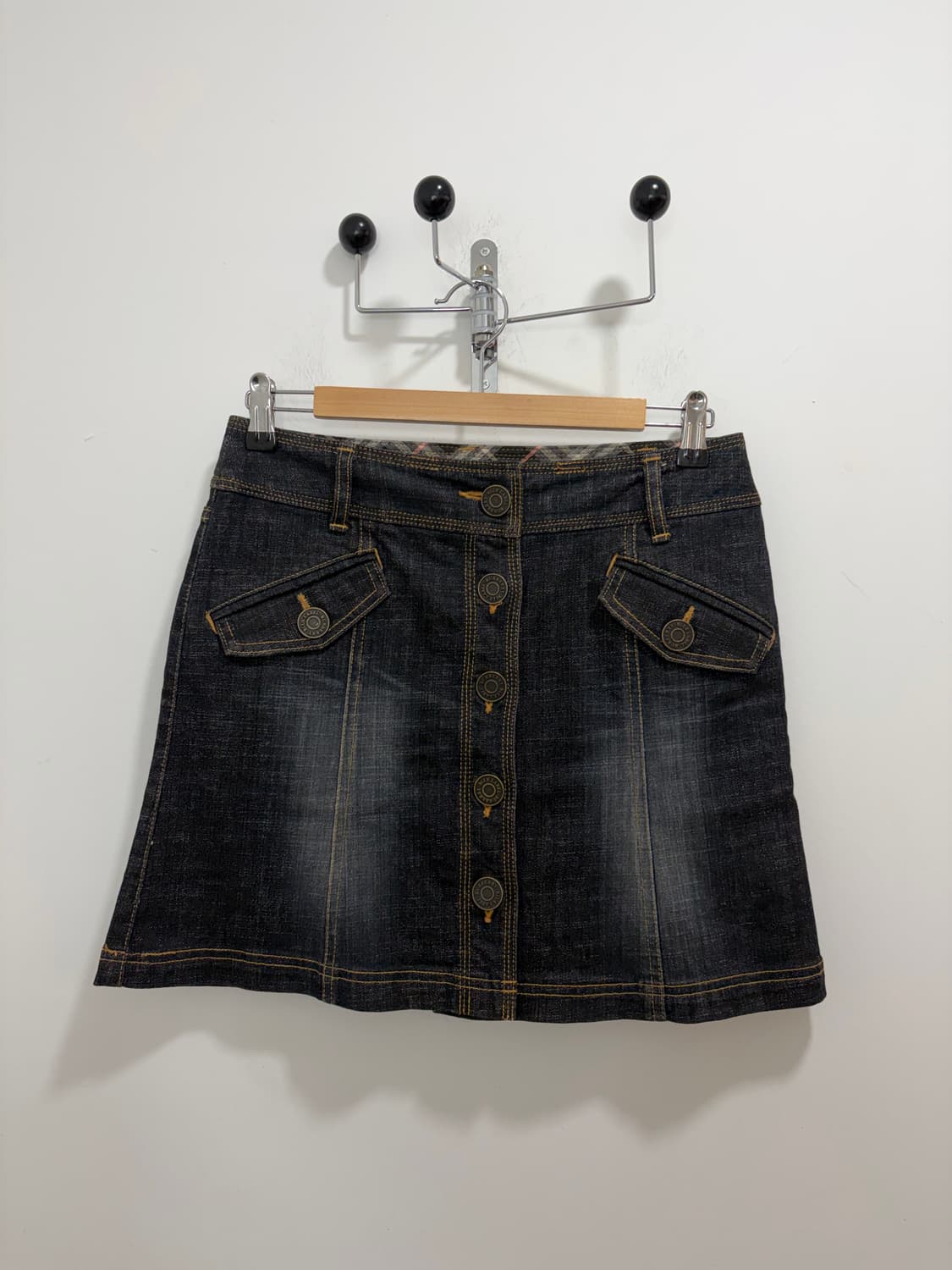 버버리 y2k 데님 흑청 스커트 치마 상품이미지4