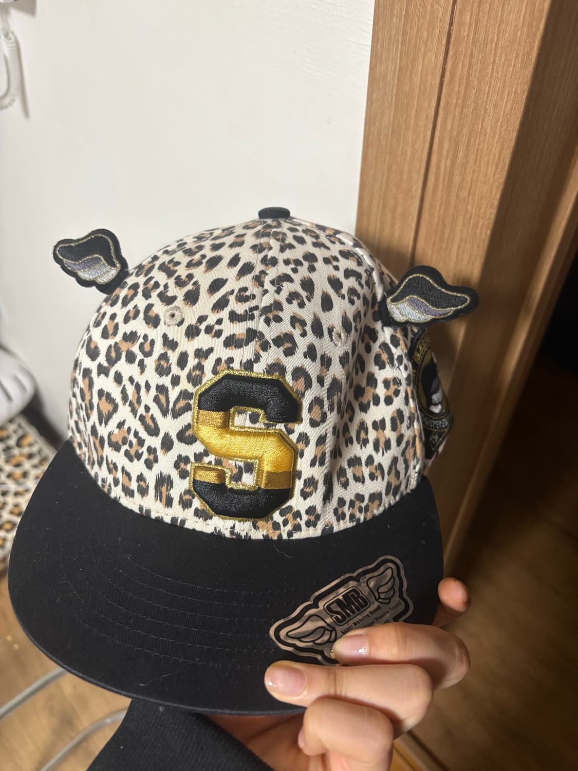 햇츠온 SMB 호피 날개 스냅백 모자 레오파드 멀티 상품이미지1
