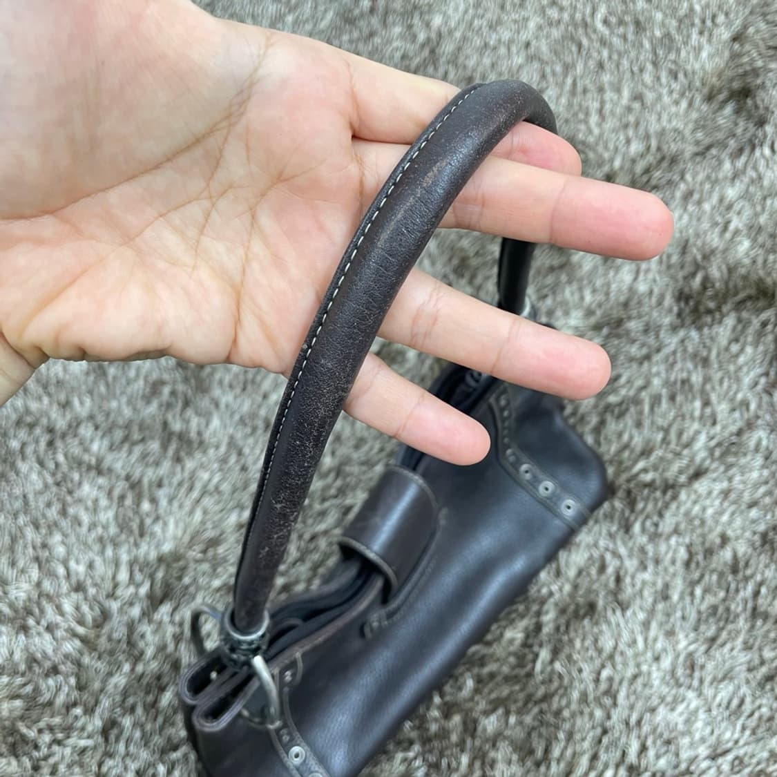 레노마 Renoma 다크브라운 빈티지 레더 숄더백 상품이미지10