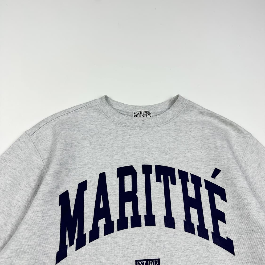 마리떼 프랑소와 저버 오트밀 맨투맨 (S 여성추천) 상품이미지1