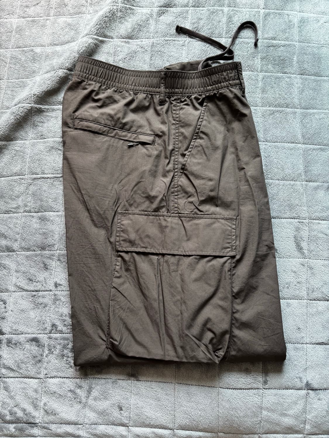 유니클로:c 와이드핏 카고팬츠 다크브라운 L 상품이미지1