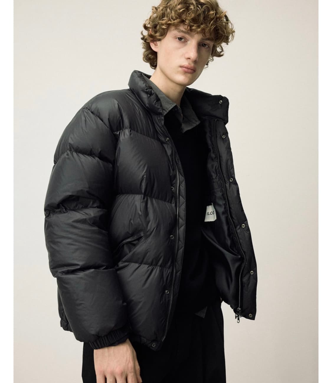 (새상품) 일꼬르소 유러피안 구스 모노크롬 스냅 다운 블랙 상품이미지2