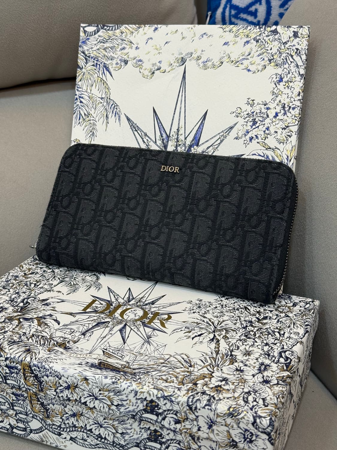 디올 오블리크 지퍼돌이 장지갑 상품이미지1