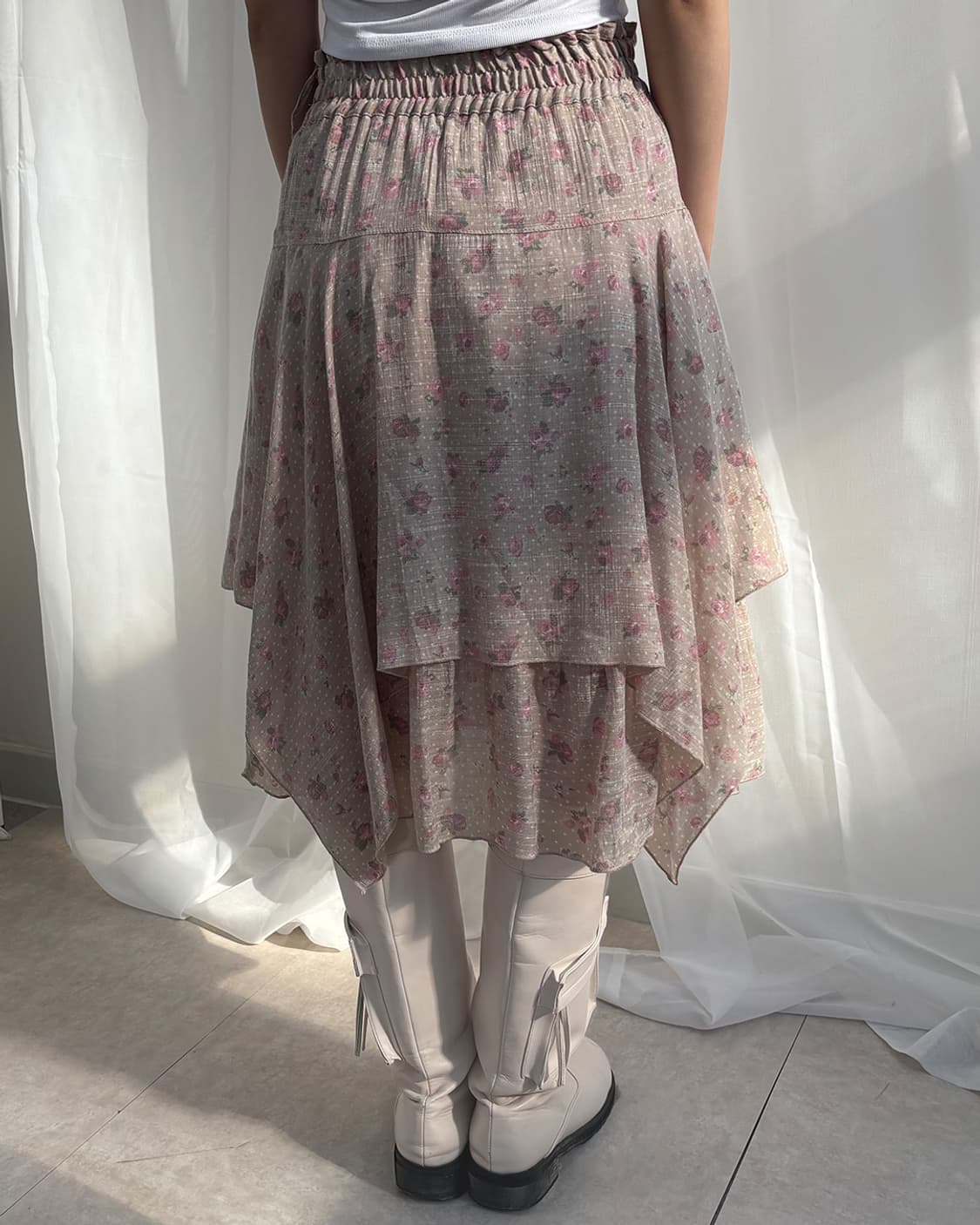 Sorridere 핑크 베이지 플로랄 언발 미디스커트 상품이미지8