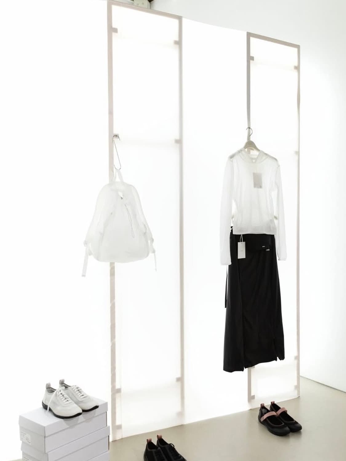 아모멘토 플러스 백팩 화이트 상품이미지1