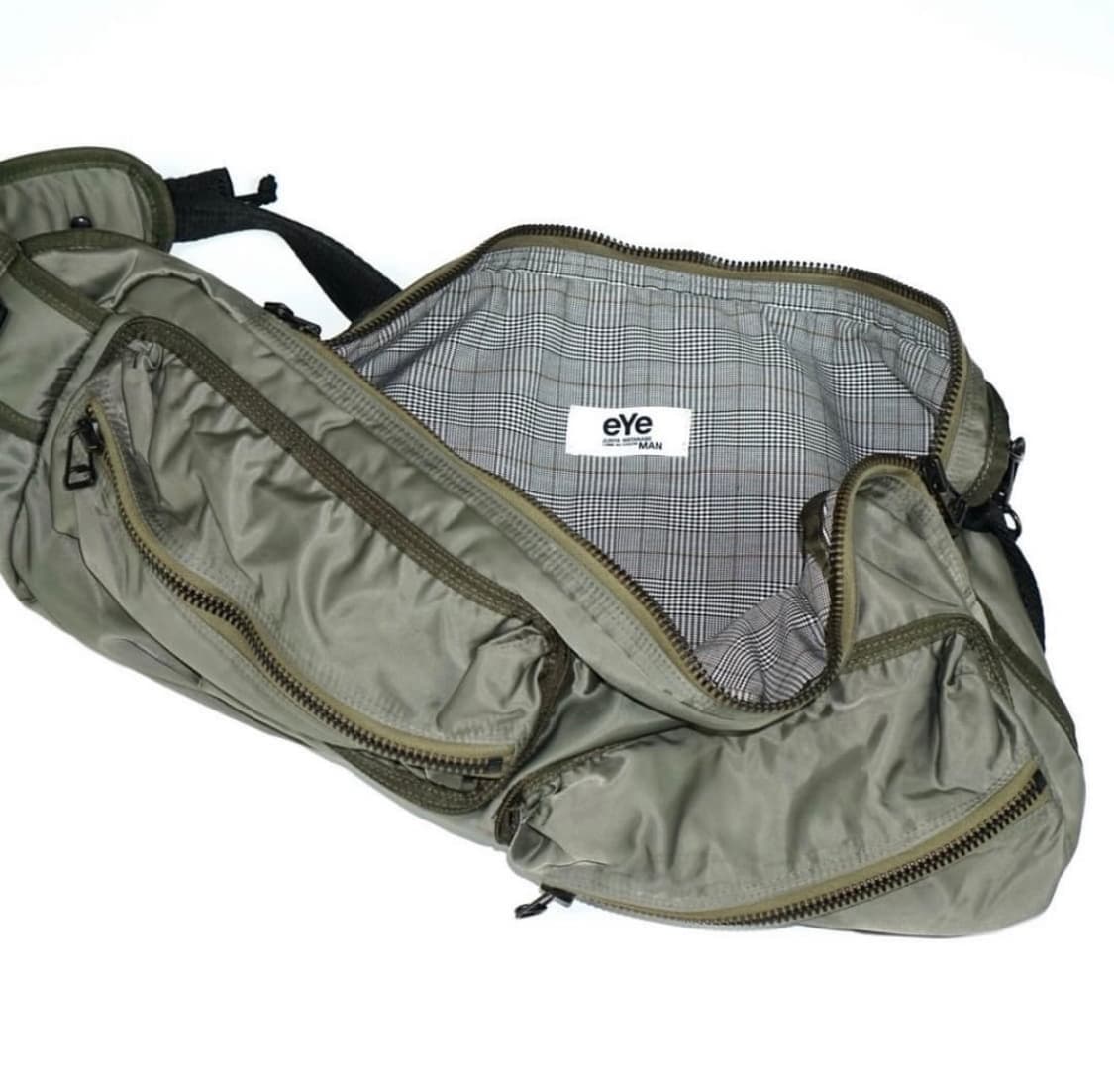 준야와타나베 나일론 트윌 바디 백 상품이미지3