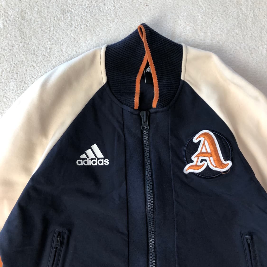 아디다스 아틀랜타 바시티 자켓 상품이미지3