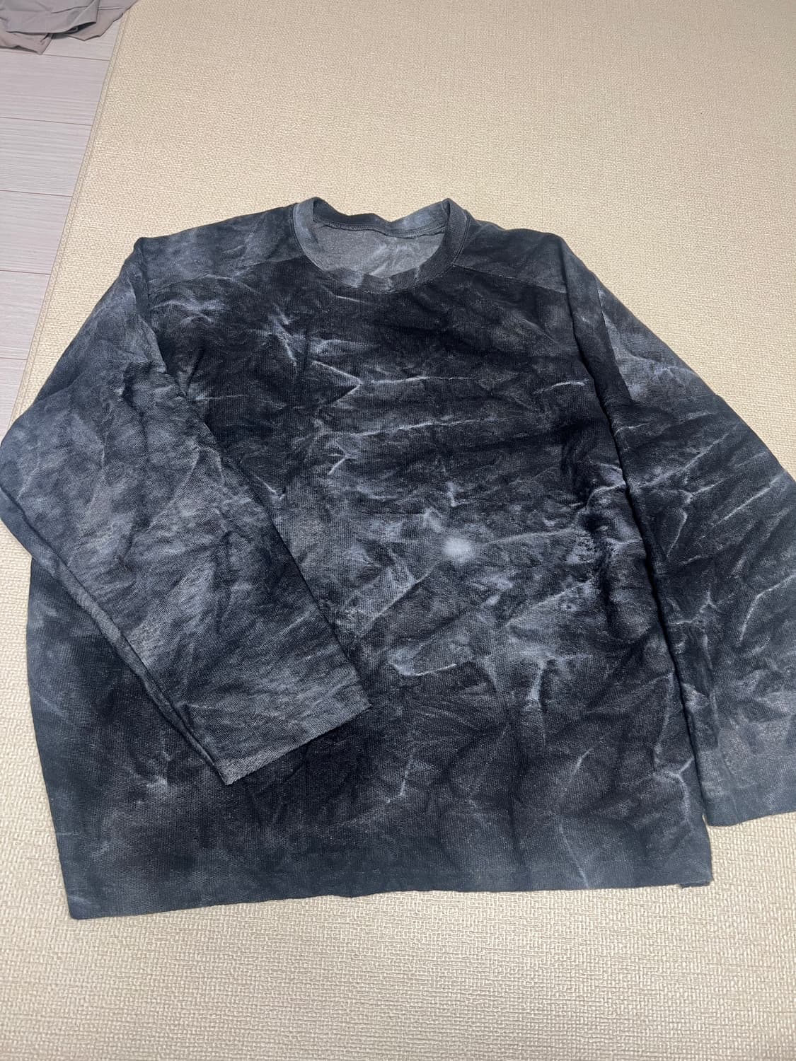 어텐션로우 맨투맨 니트 상품이미지1