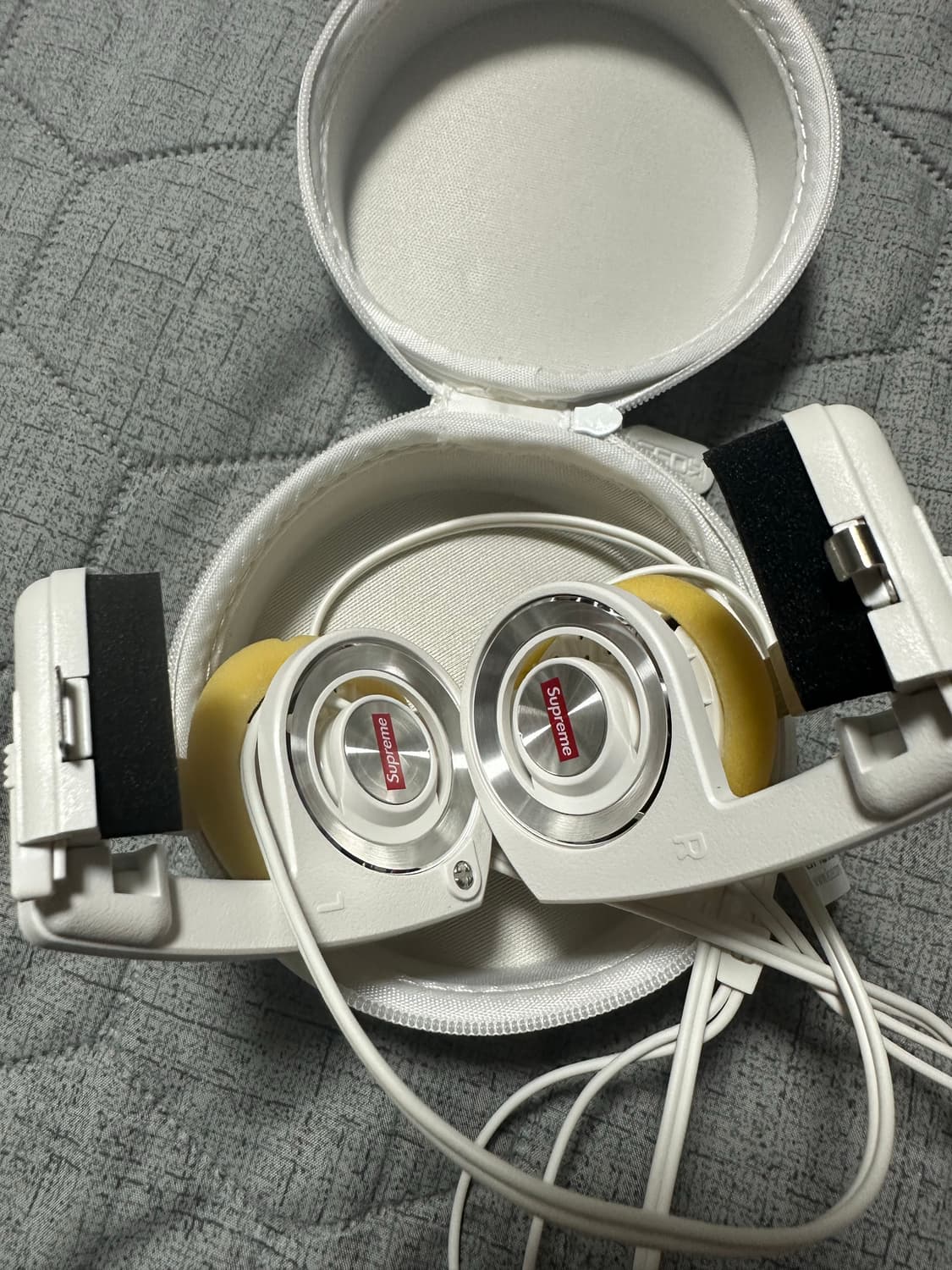 슈프림 코스 포타프로 헤드폰 화이트 상품이미지5