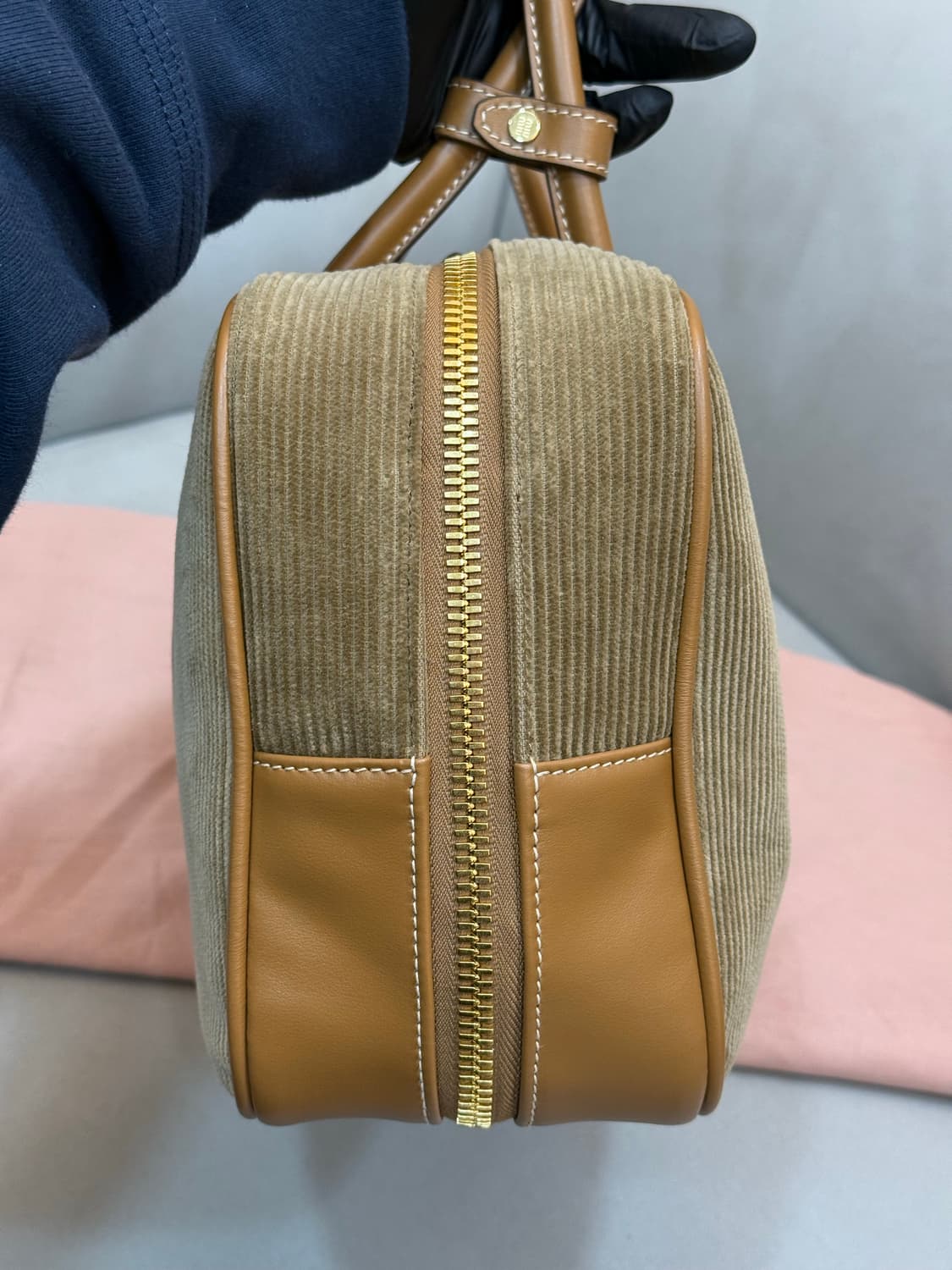 [새상품급] 미우미우 탑 핸들 보 백 시나몬 상품이미지7