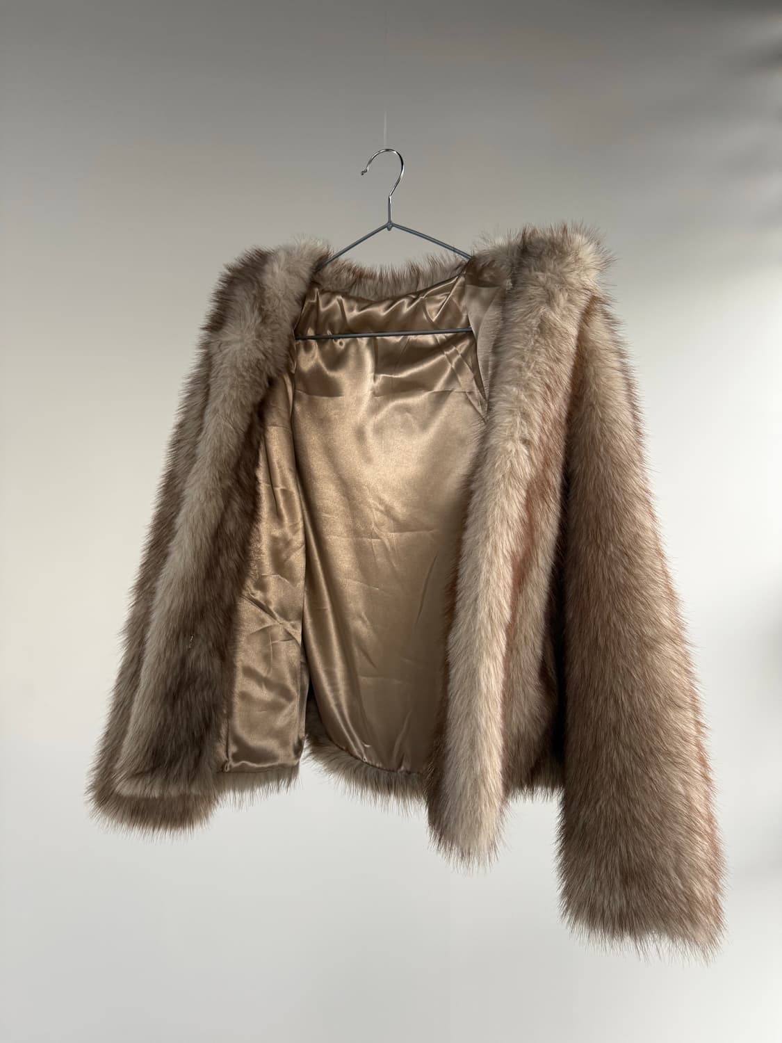 베이지브라운 후드 에코 퍼 자켓 상품이미지5