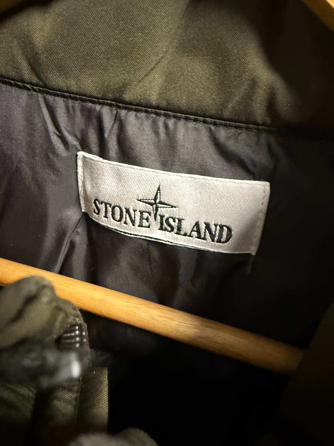 스톤아일랜드 마이크로트윌다운 패딩 올리브 색상 팝니다  (M사이즈) 상품이미지5