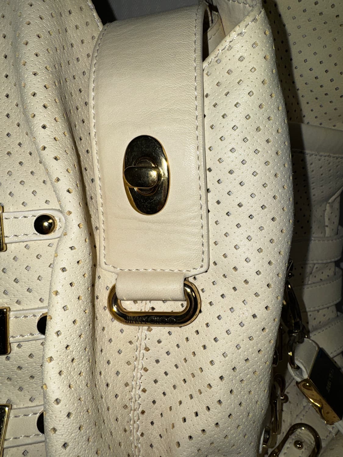 지미추 퍼포레이티브 버클 레더백 상품이미지3