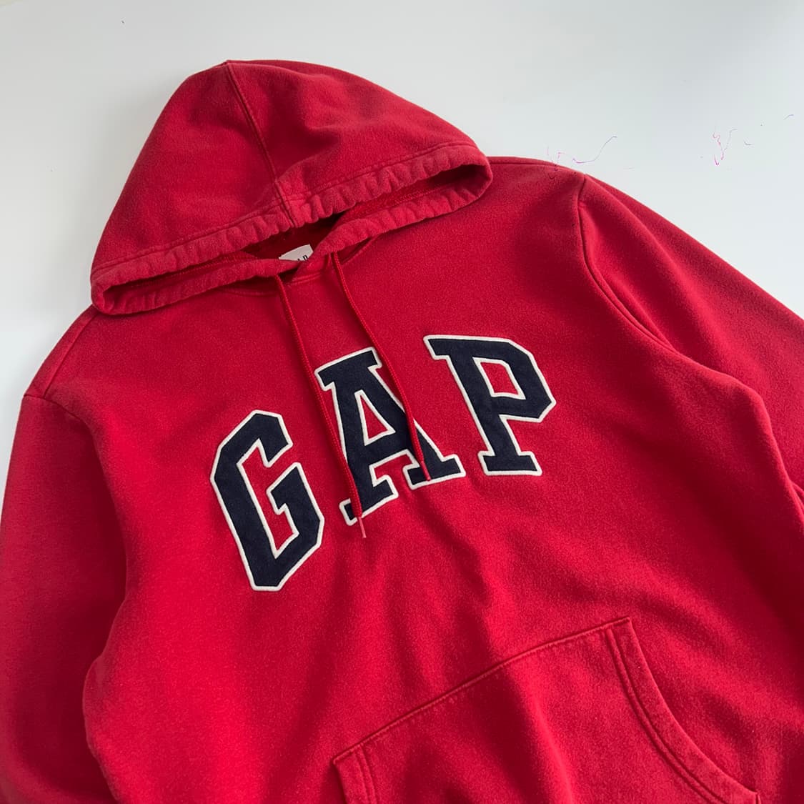 Gap 갭 네이비 로고 레드 후드티 상품이미지4