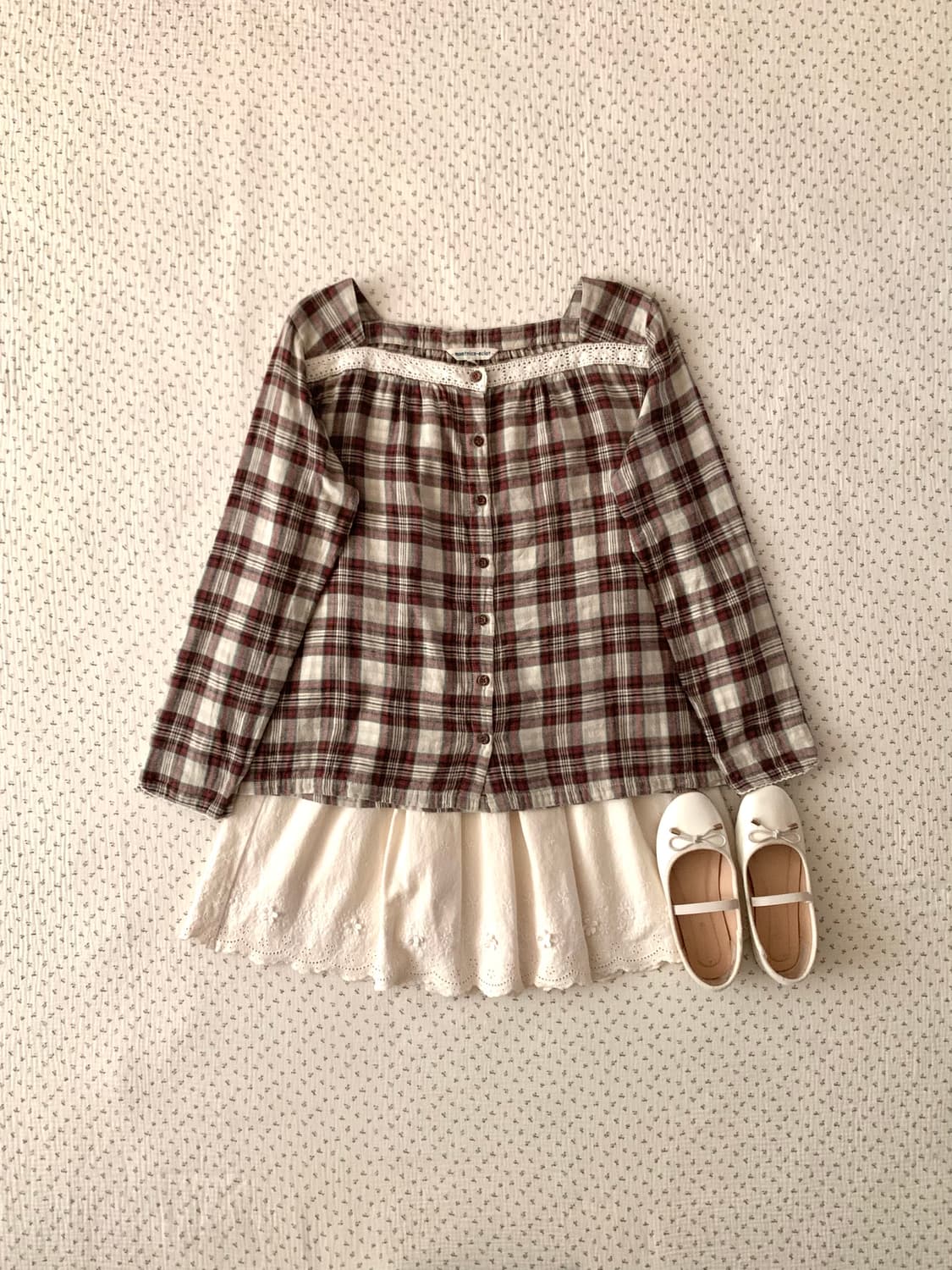 모리 스퀘어 체크 레이스 블라우스 상품이미지1