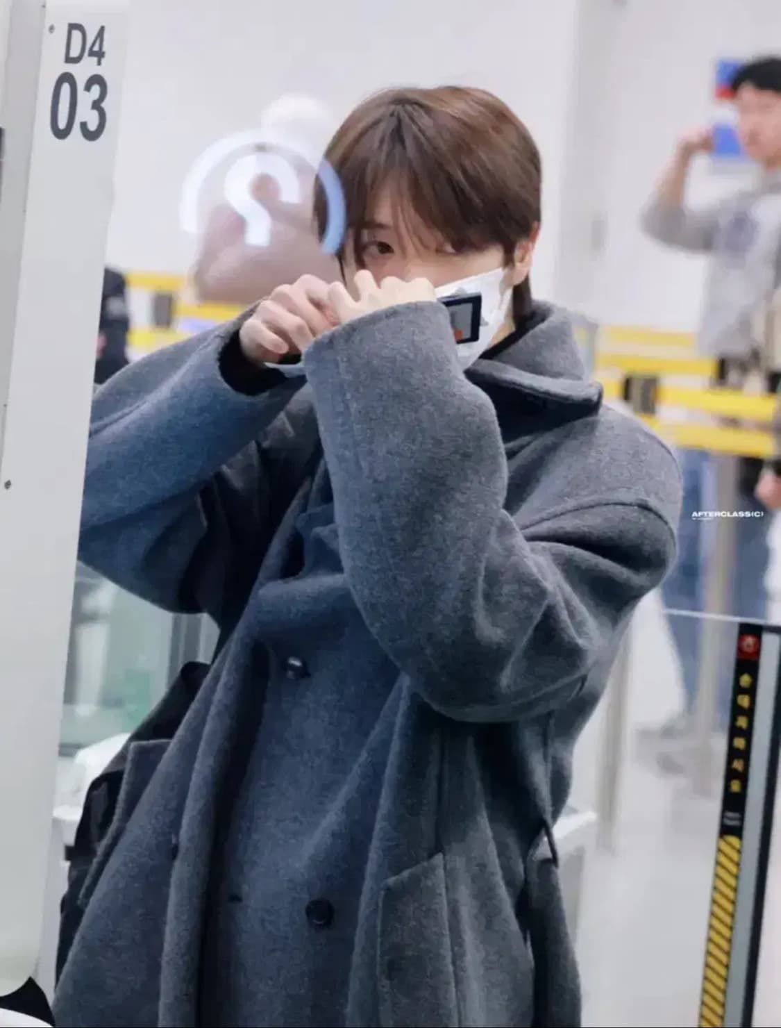 [새상품] 24FW 렉토 핸드메이드 쿠세 오버사이즈 변우석 코트 그레이 상품이미지2