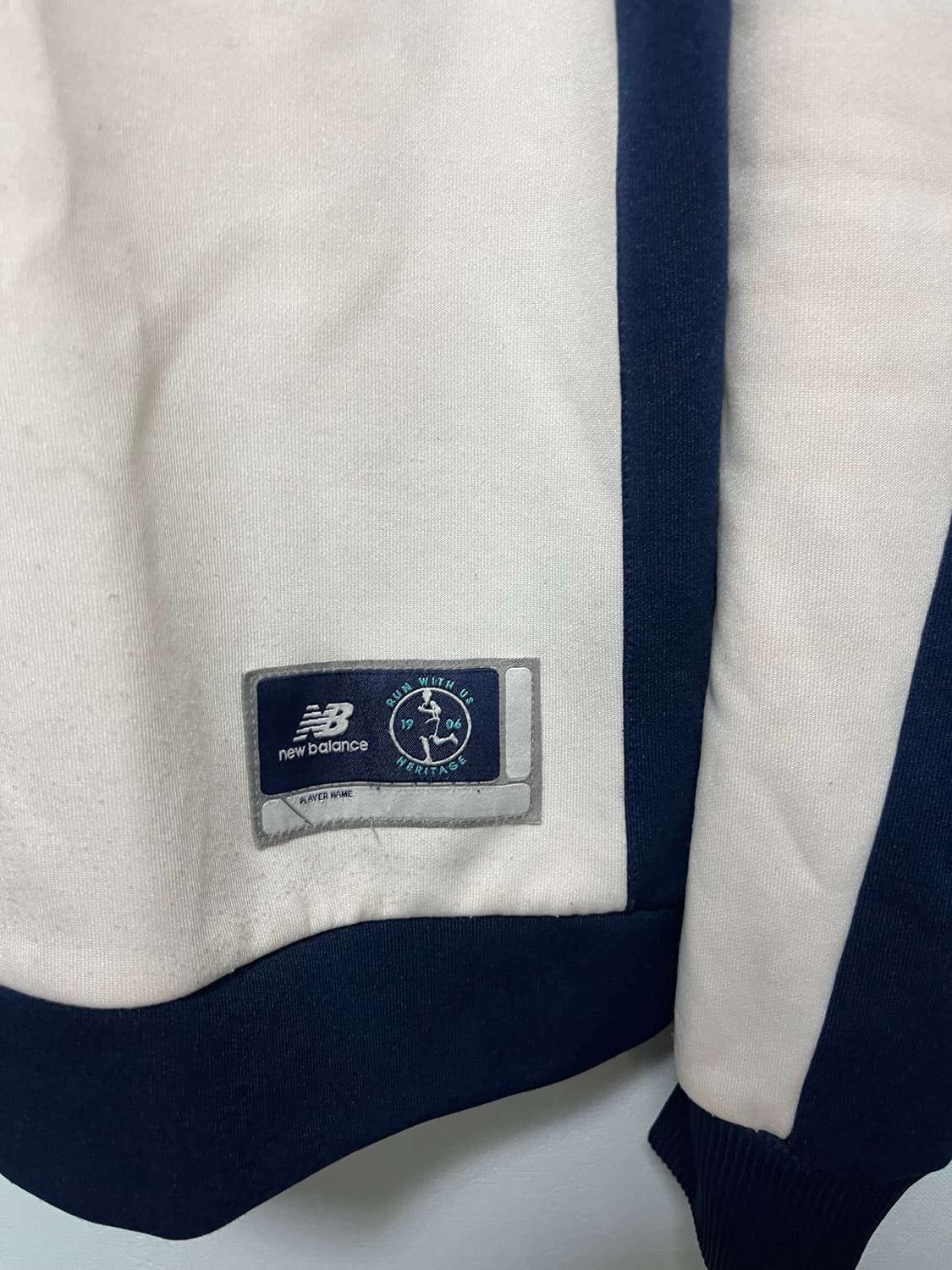 뉴발란스 990 트랙 자켓 아이보리/네이비 상품이미지6