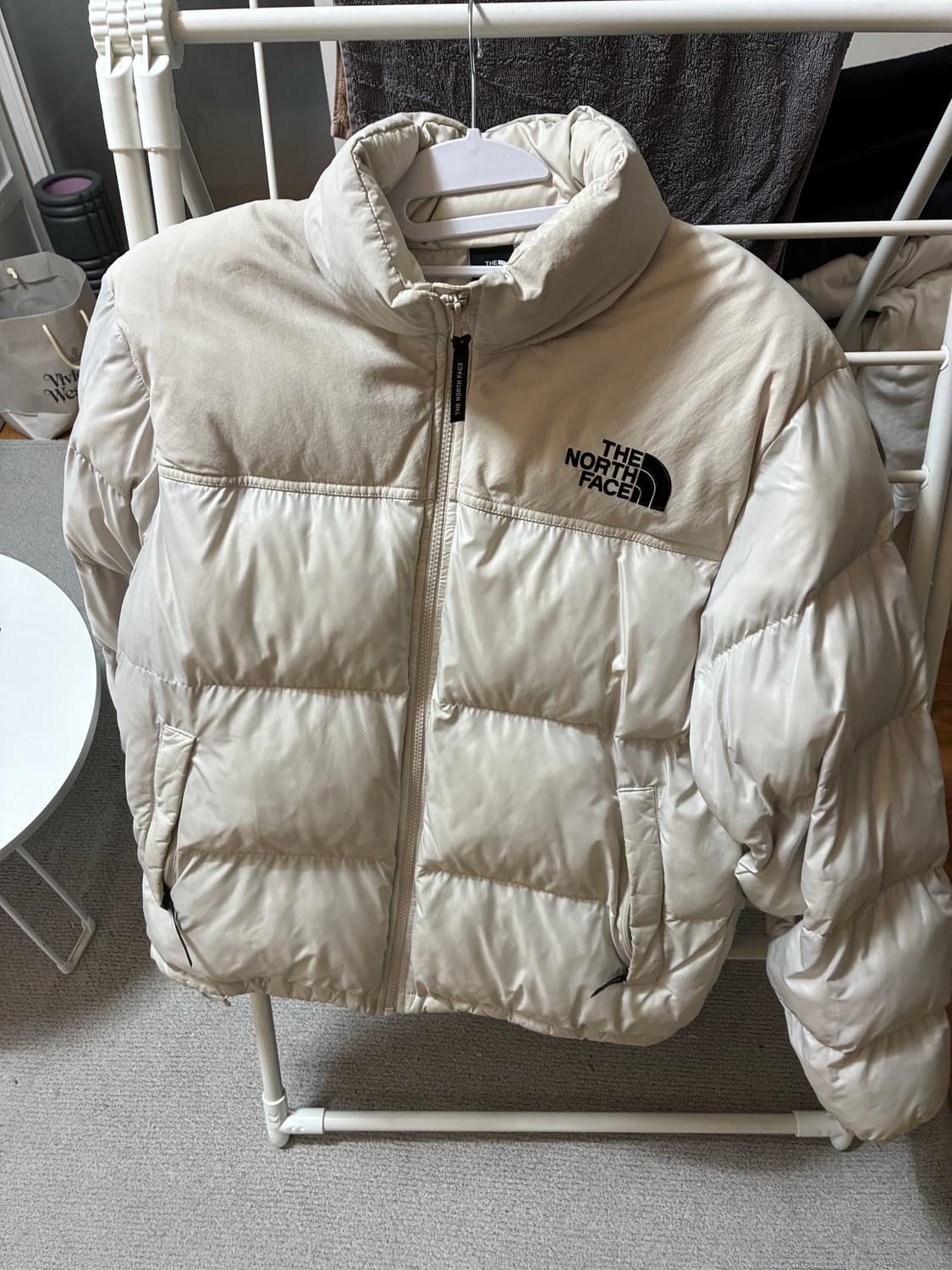 노스페이스 온볼 자켓 화이트 샌드 상품이미지2