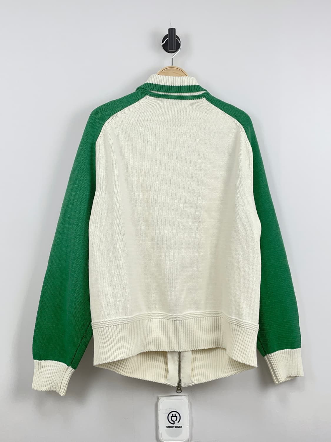 이코르[ECORR] 바시티 배색 니트 집업 상품이미지3