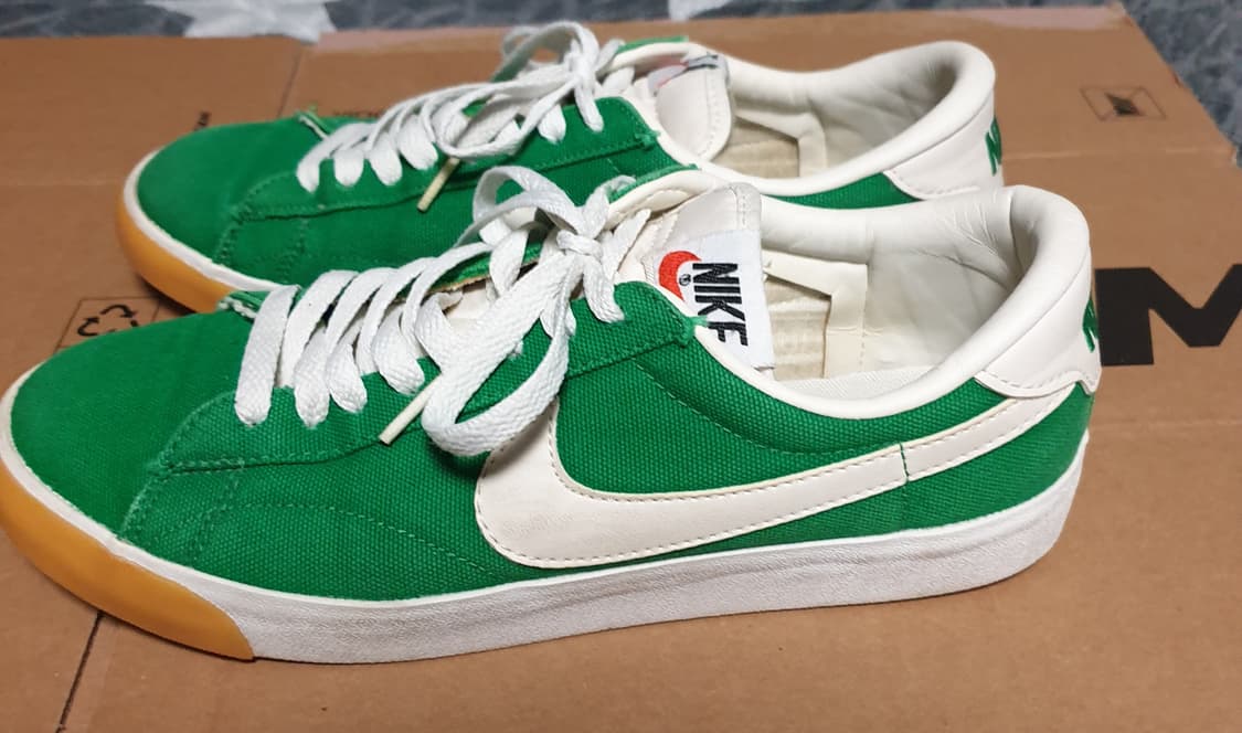 나이키 테니스 클래식 스니커즈 유니버시티 그린 (260) 상품이미지1