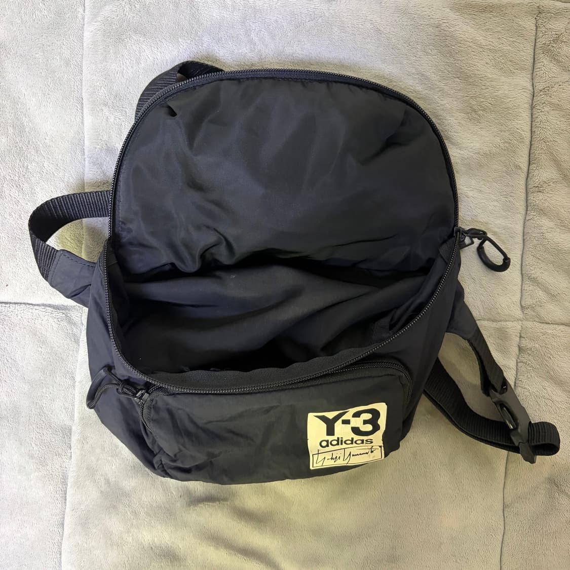 y-3 요지야마모토 패커블 백팩 상품이미지5