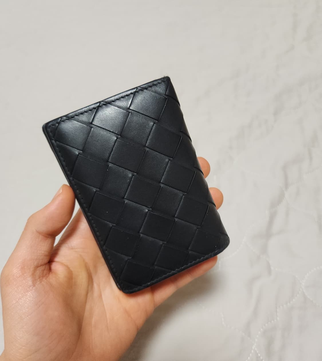 보테가베네타 인트레치아노 플랩 카드지갑 상품이미지2