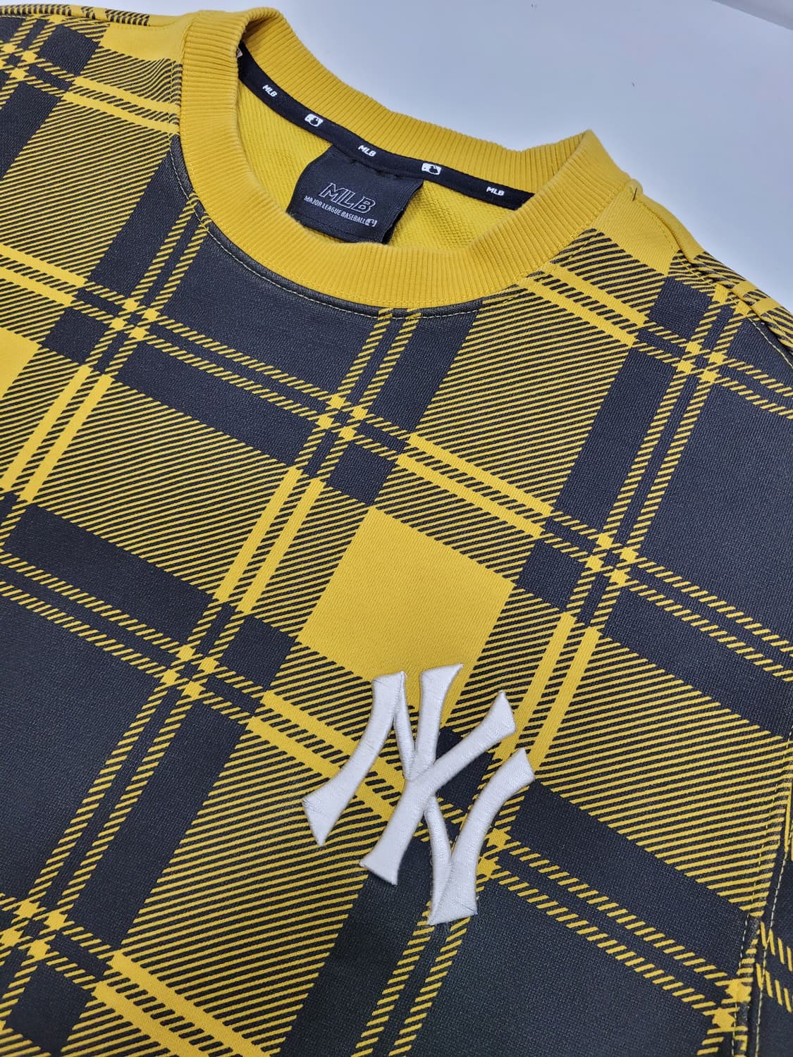MLB 20FW 엠엘비 뉴욕양키즈 체크 오버핏 맨투맨 / 100 (L)
 상품이미지4
