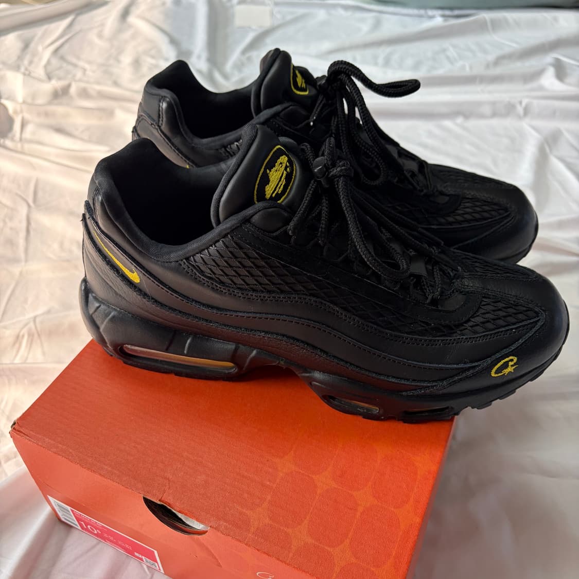 [285] 나이키 x 코르테이즈 에어맥스 95 블랙 앤 투어 옐로우 상품이미지6