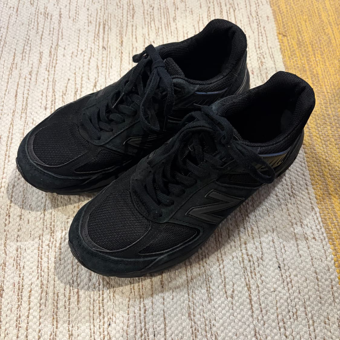 New Balance 990v5 Triple Black   상품이미지2
