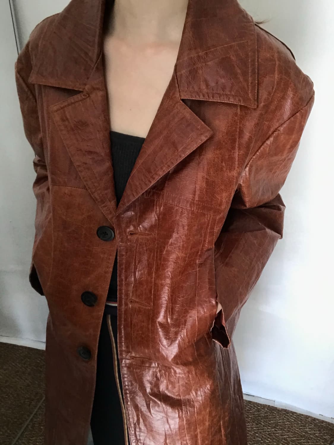 fake leather long coat 상품이미지4