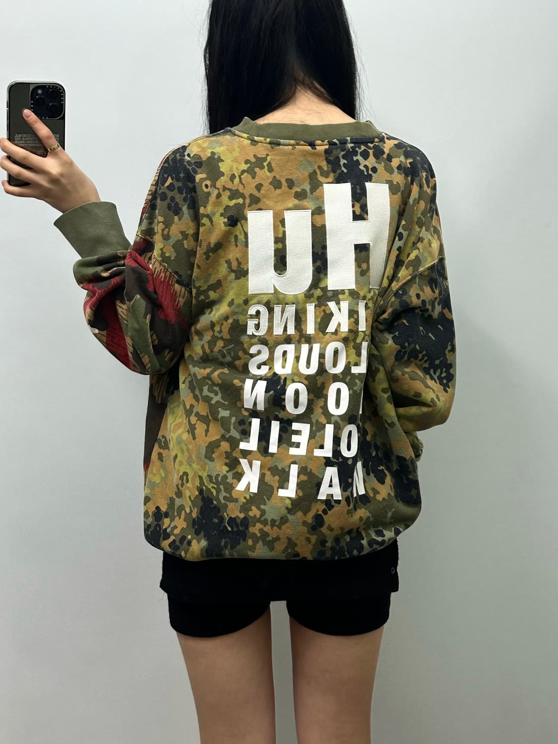 아디다스 x 퍼렐 윌리엄스 카모 크루넥 스웨트셔츠 맨투맨 상품이미지2