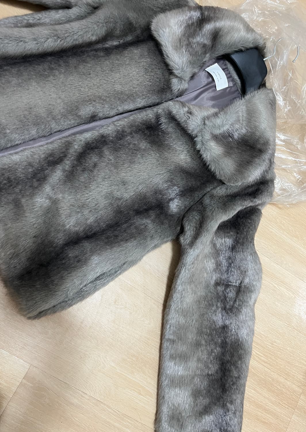 그레이 퍼 코트 상품이미지2