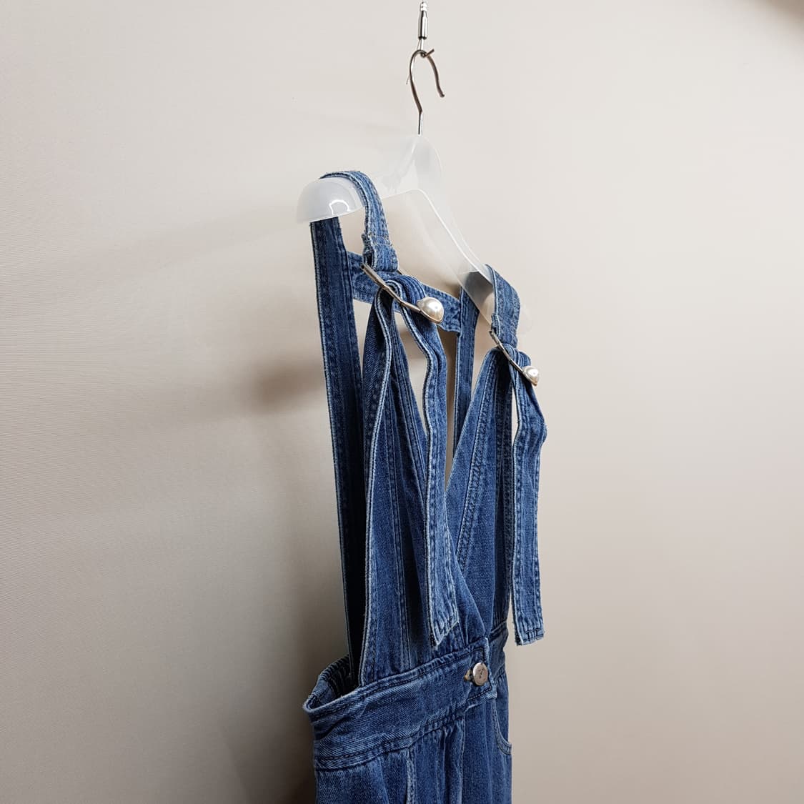 오즈세컨 O2nd  페인팅 디테일 데님 멜빵 점프슈트  76-90-155 상품이미지4