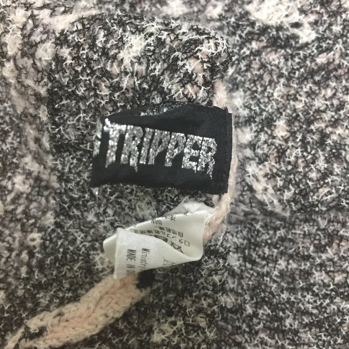 CANDY STRIPPER bone knit unbalance skirt 상품이미지5