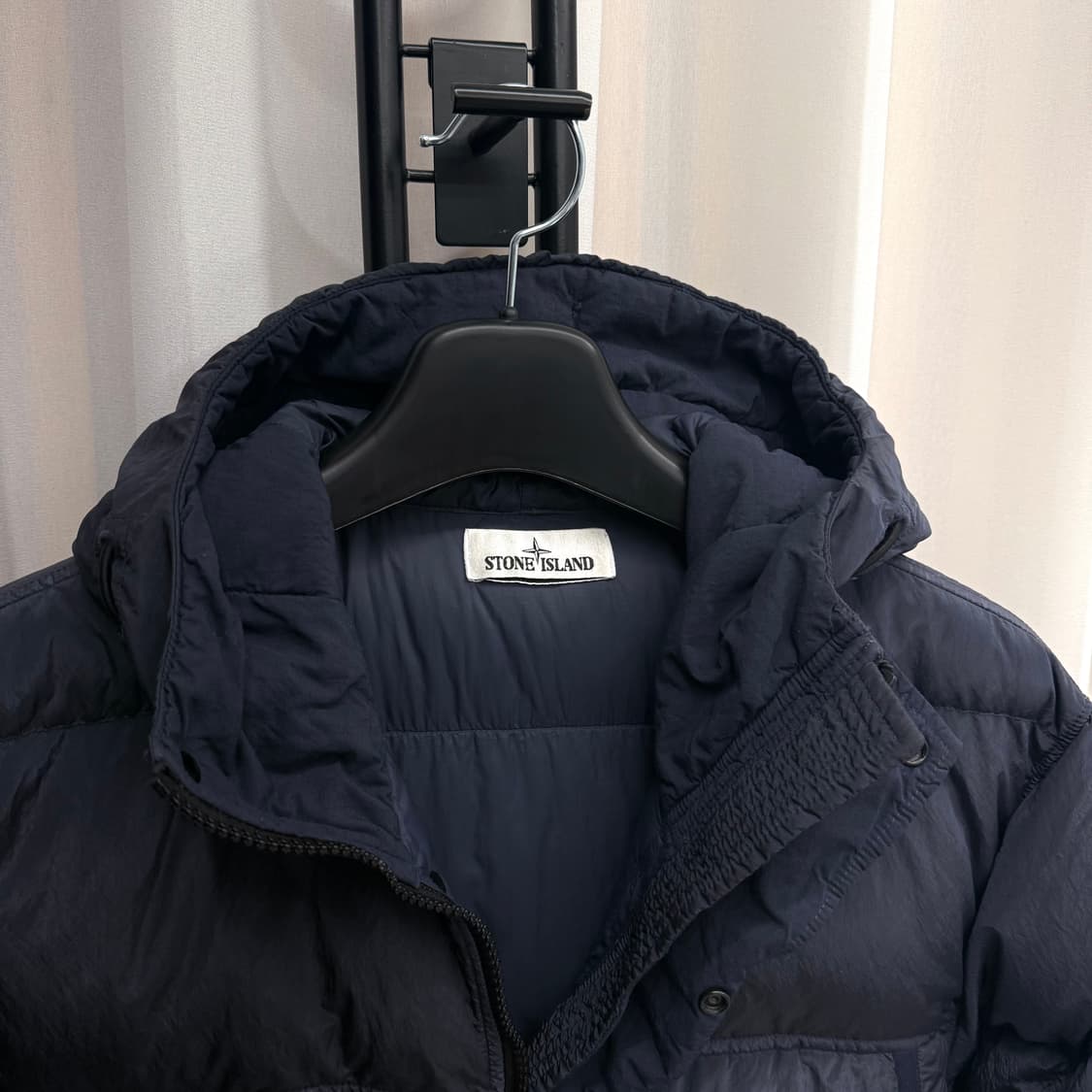 [L] 스톤아일랜드 나일론 메탈 후드 패딩 상품이미지2