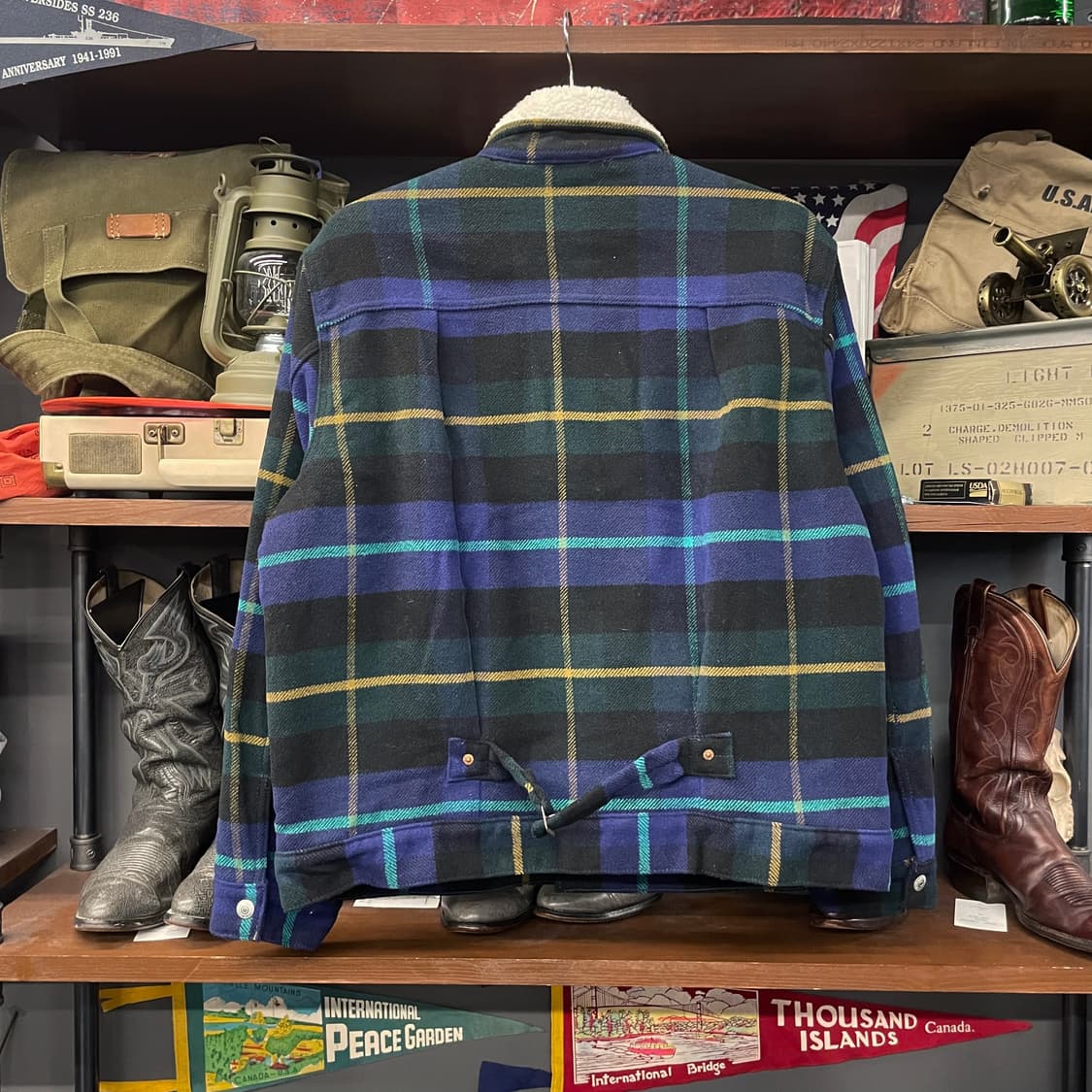 리바이스 릴렉스드 타입1 체크 쉐르파 자켓 상품이미지2