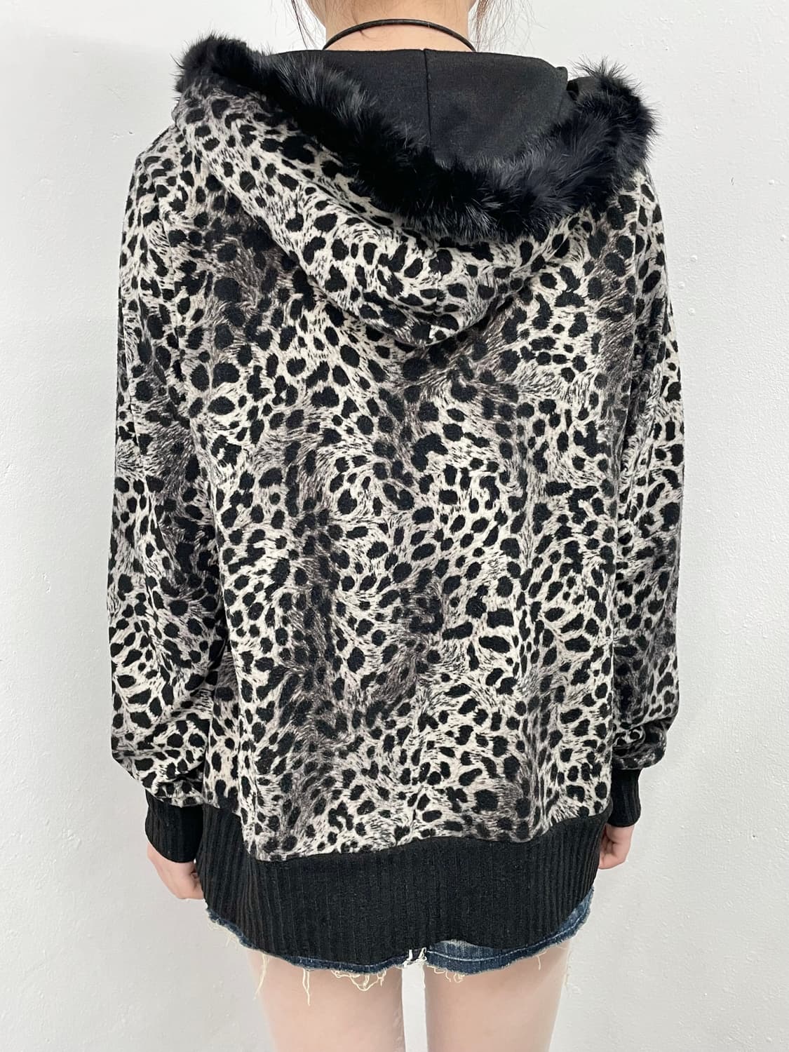 갸루 블랙 레오파드 퍼집업🖤 상품이미지3