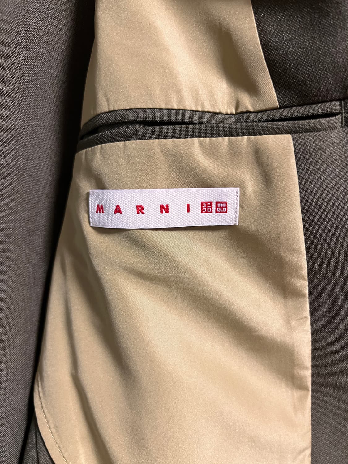 유니클로 x 마르니 테일러드 자켓 (올리브) 상품이미지3