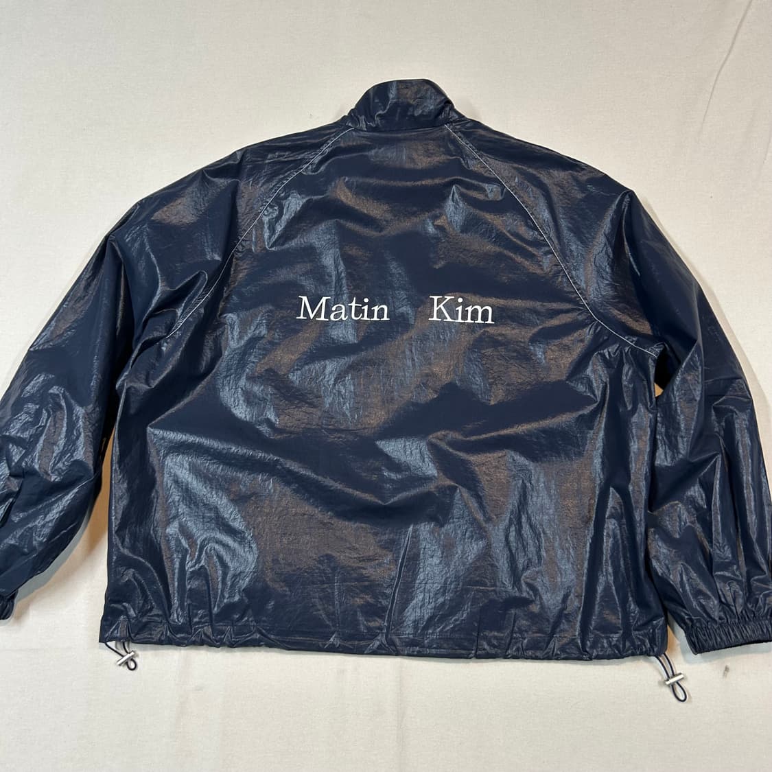 Free) 마땡킴 로고 코팅 점퍼 네이비 상품이미지5