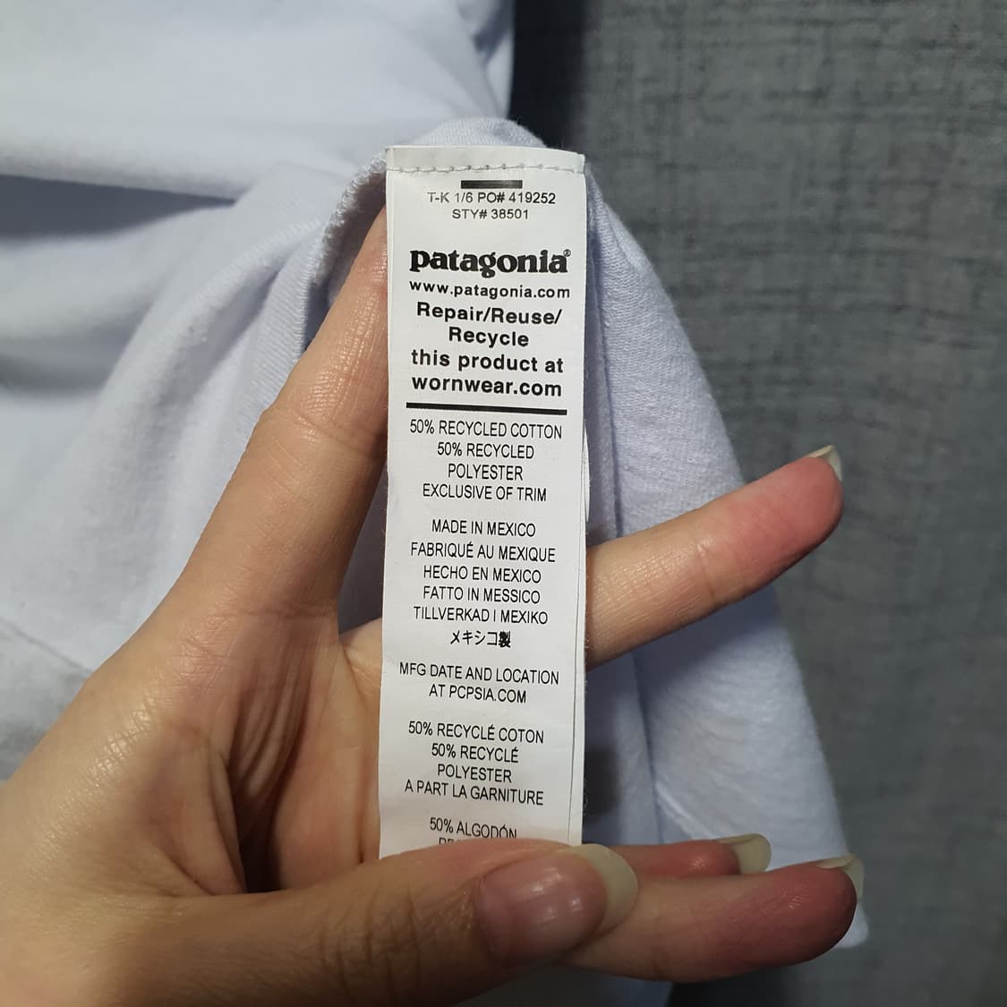 파타고니아 레귤러핏 화이트 라운드 반팔티  상품이미지4