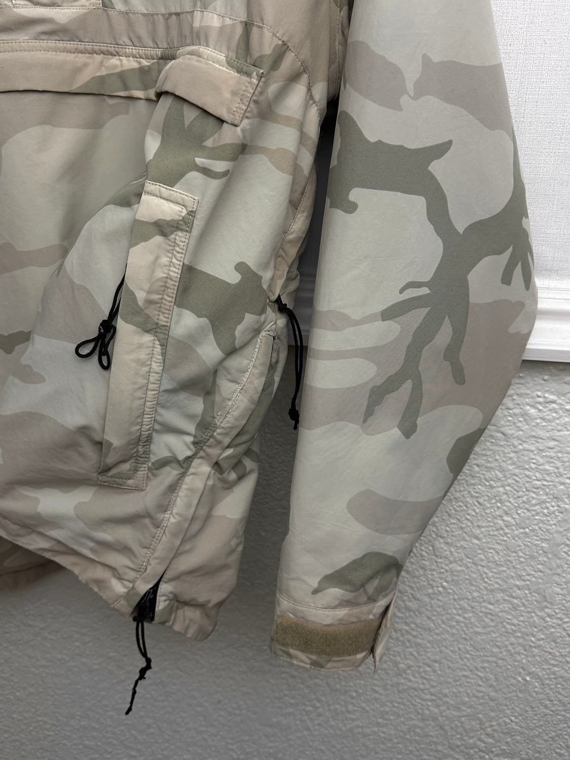 Carhartt WIP 화이트 카모플라쥬 아노락 상품이미지10