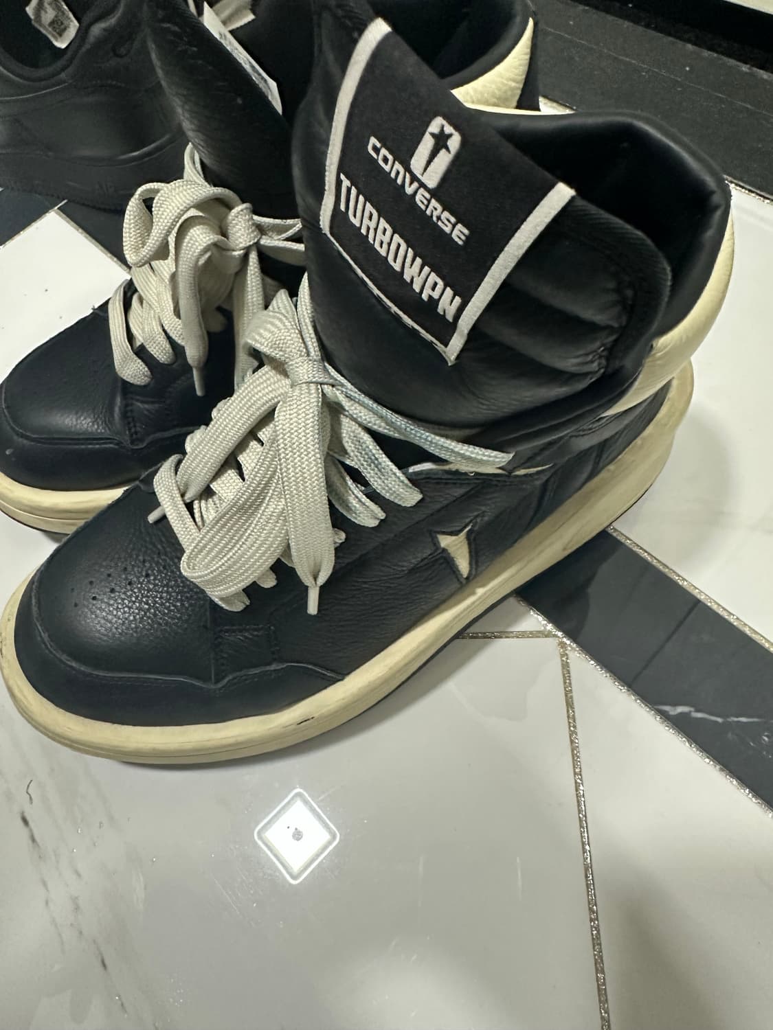 컨버스 x 다크쉐도우 터보웨폰 블랙 크림 상품이미지3
