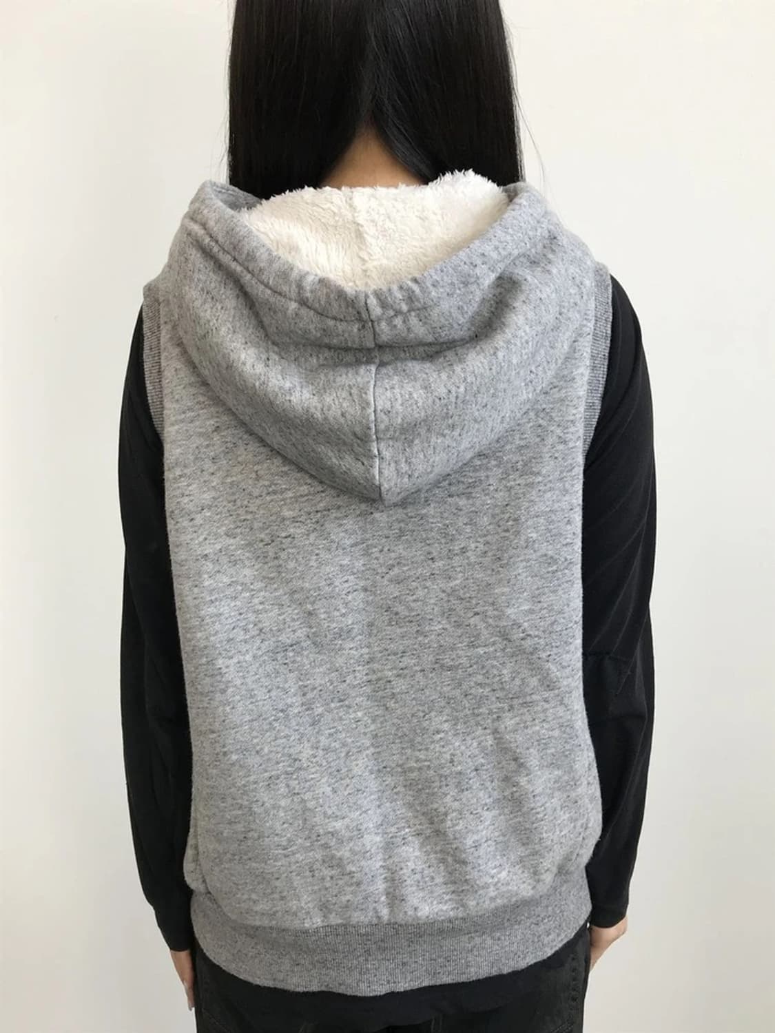 Uniqlo Sherpa Lined Hoodie Vest 상품이미지3
