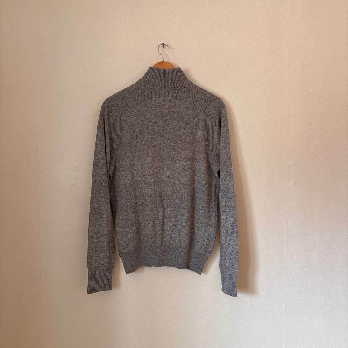 바나나 리퍼블릭 M 쿼터 집업 니트 그레이 입체적인 패턴  상품이미지5