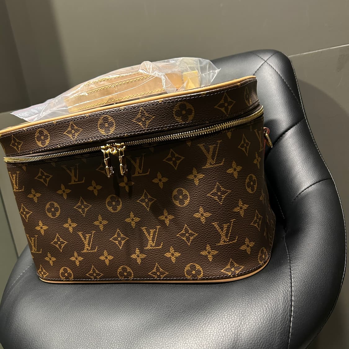 루이비통 니스베니티 맥시 백 상품이미지2