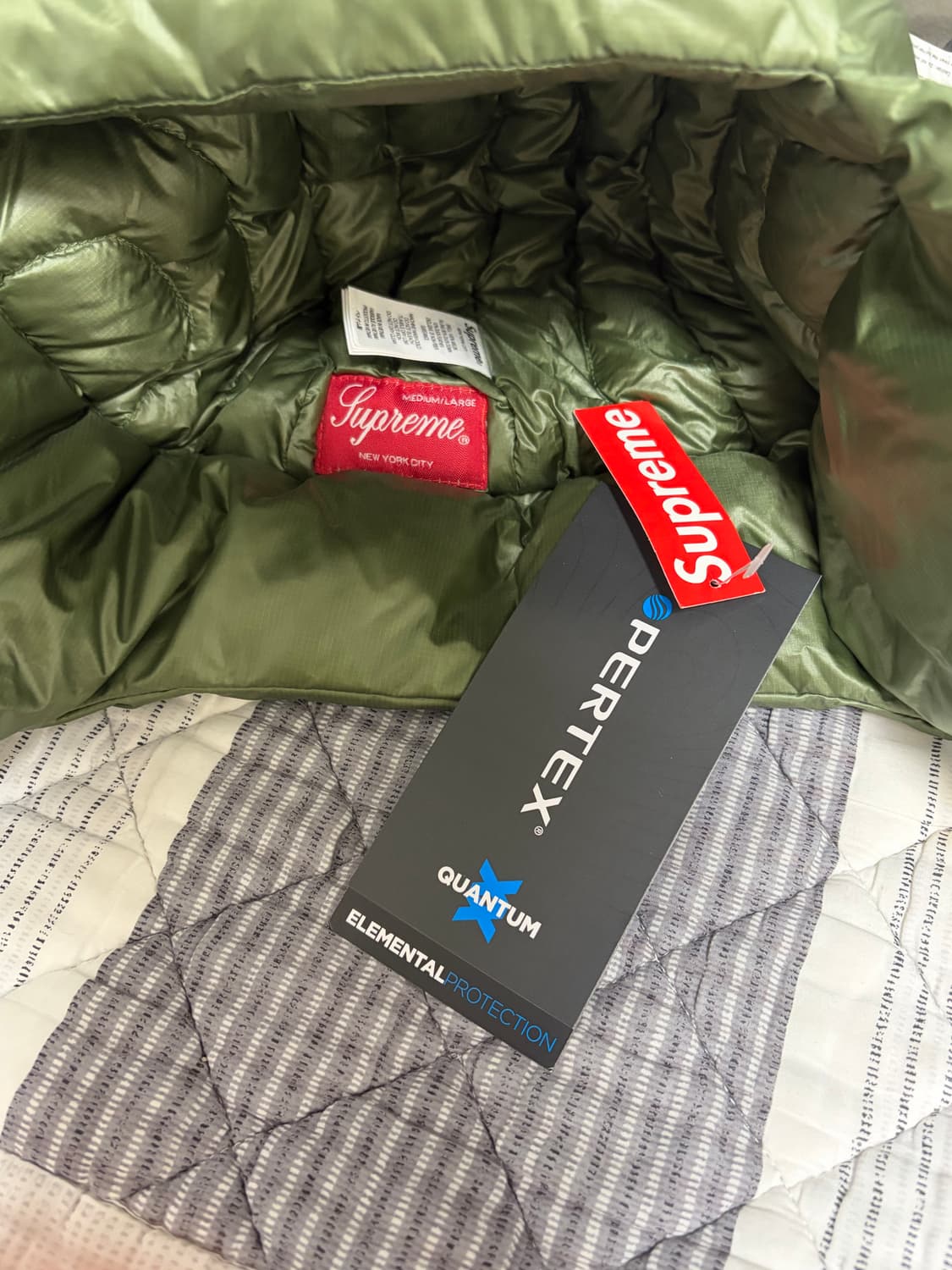 슈프림 페더웨이트 다운 트루퍼 올리브 - 23FW M/L 상품이미지4