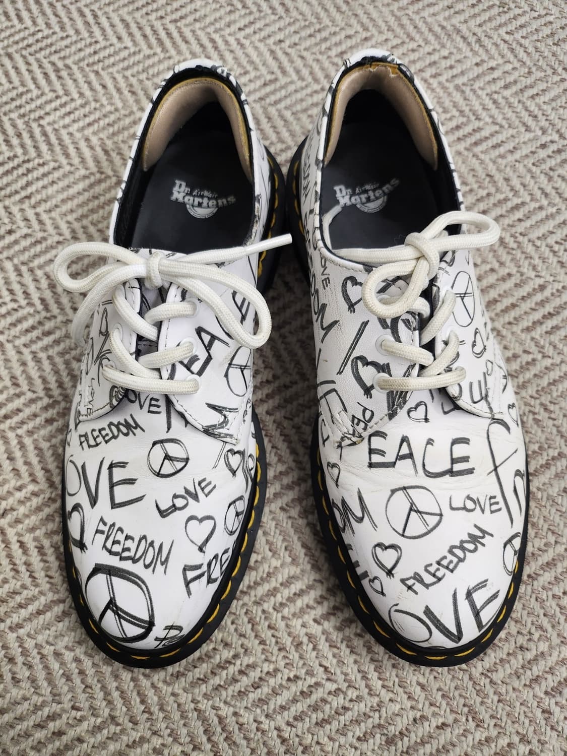 닥터마틴 슈즈 상품이미지1